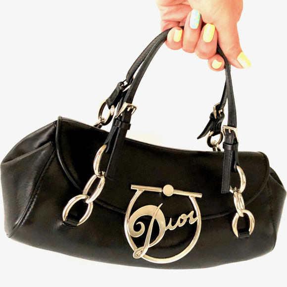 Meet your Posher, Faye - Picture 4 of 8